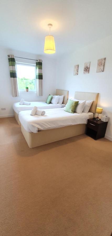 Lochend Park View Apartment Edinburgh Bagian luar foto