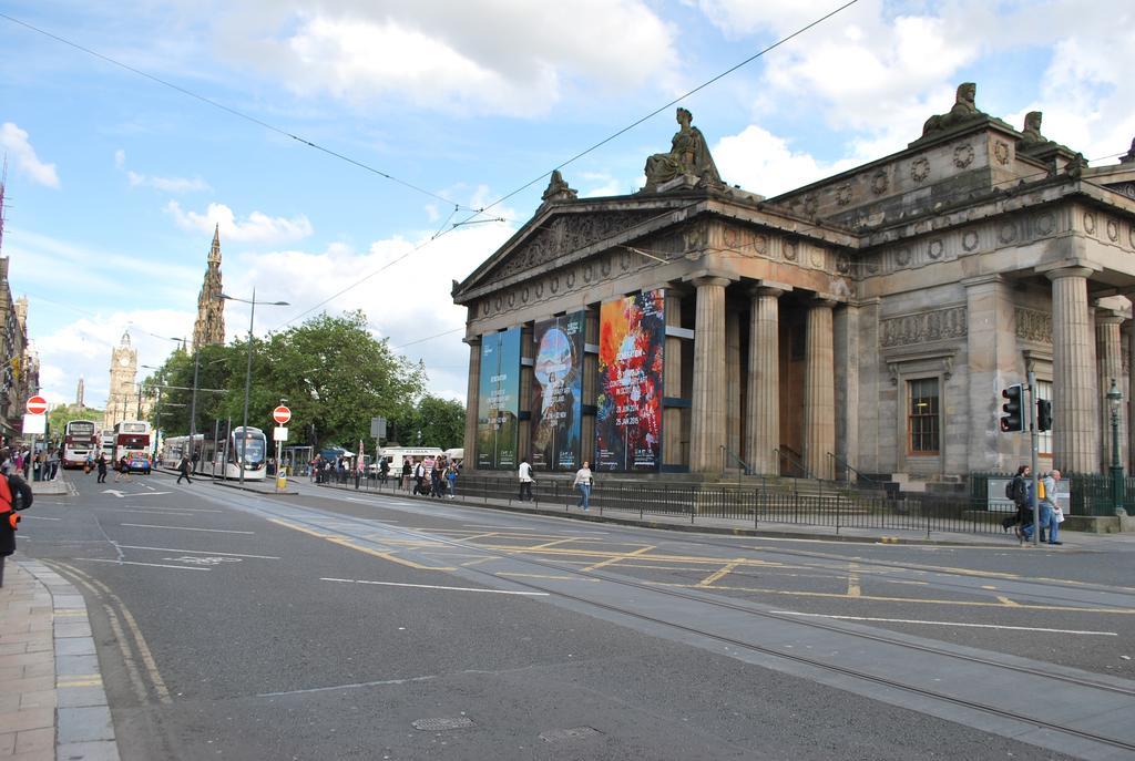 Lochend Park View Apartment Edinburgh Ruang foto