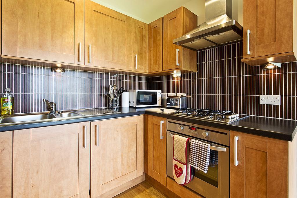 Lochend Park View Apartment Edinburgh Ruang foto