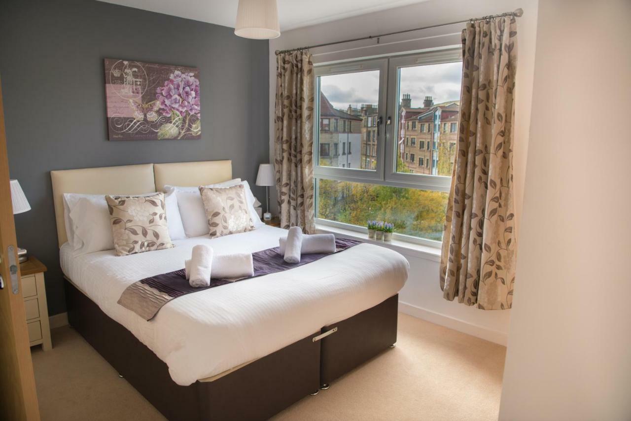 Lochend Park View Apartment Edinburgh Bagian luar foto